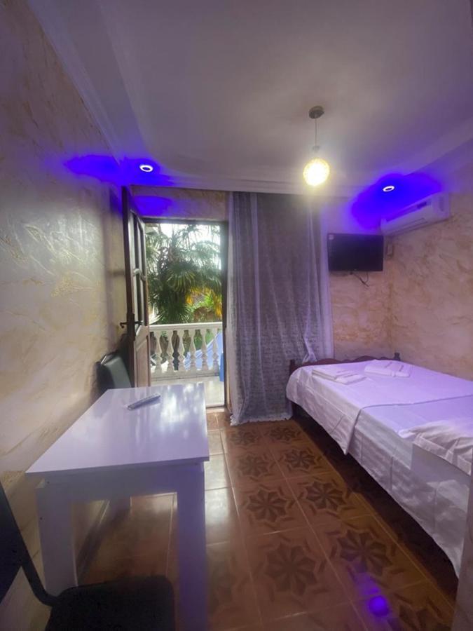 Elite Palace Plus Hotel Batumi Exterior photo